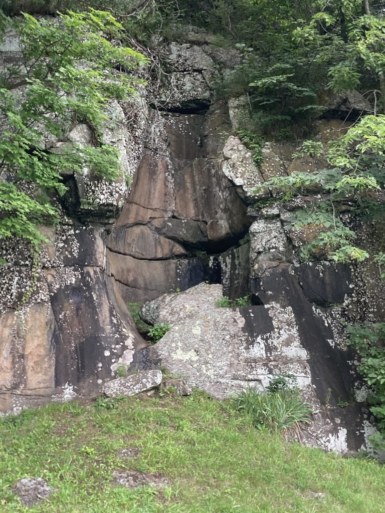 A view of the interior of pulpit rock taken from the outside grassy area